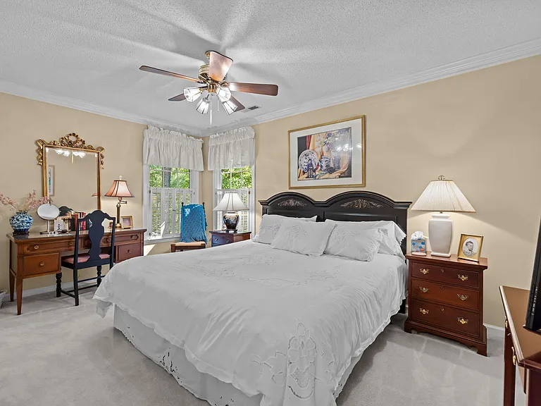 8516 Wheeling Dr — Photo 30