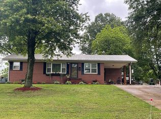 424 Evergreen St, Greenfield, TN 38230