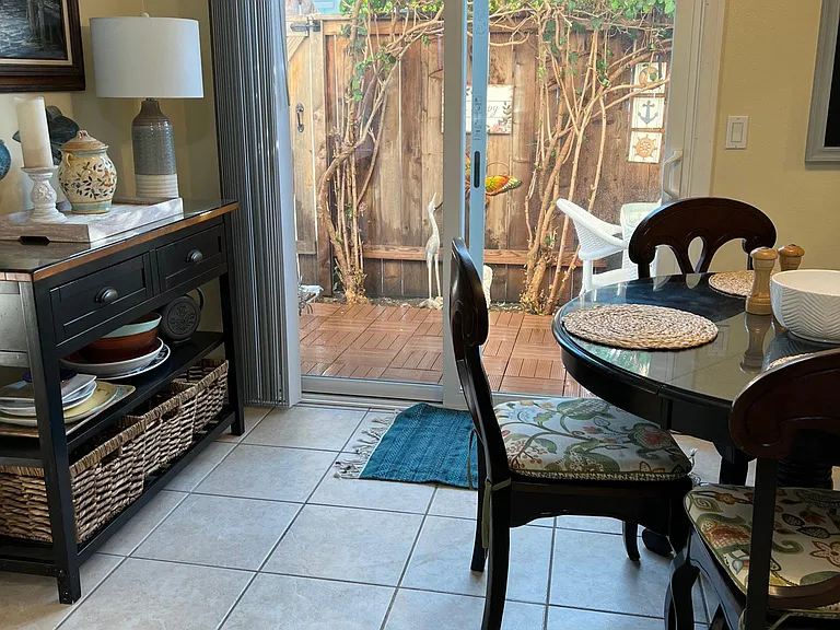 7386 Calle Real — Photo 10