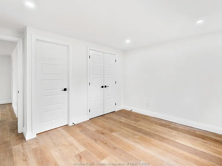 121 Allison Ave — Photo 27
