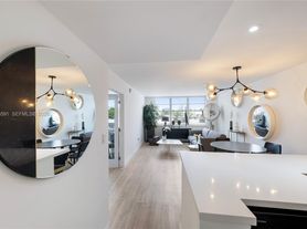 1020 Meridian Ave, Miami Beach, FL