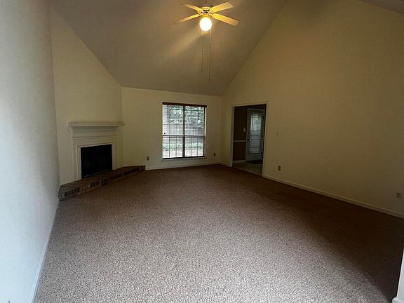 5th image of 729 Cherry Dr