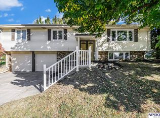 1415 S 143rd St, Omaha, NE 68144