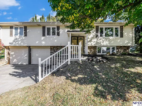 1415 S 143rd St, Omaha, NE 68144