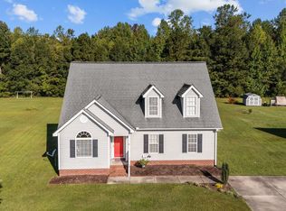 705 Northgate Dr, Washington, NC 27889