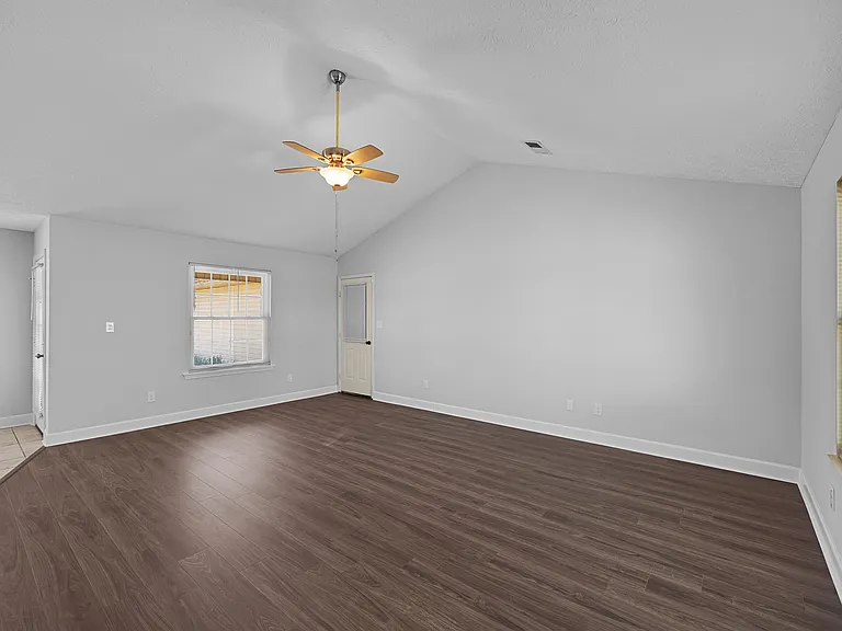 192 Eagle Ridge Dr — Photo 20