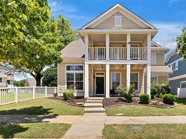 10027 Hanover Dr, Aubrey, TX 76227