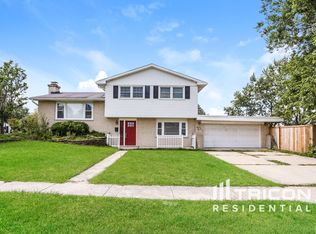 16230 76th Ave, Tinley Park, IL 60477