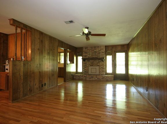 3rd image of 2610 Kaiser Dr