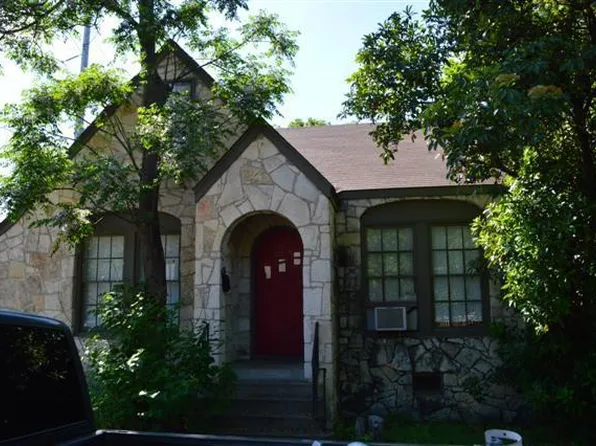 2900 Hampton Rd, Austin, TX 78705