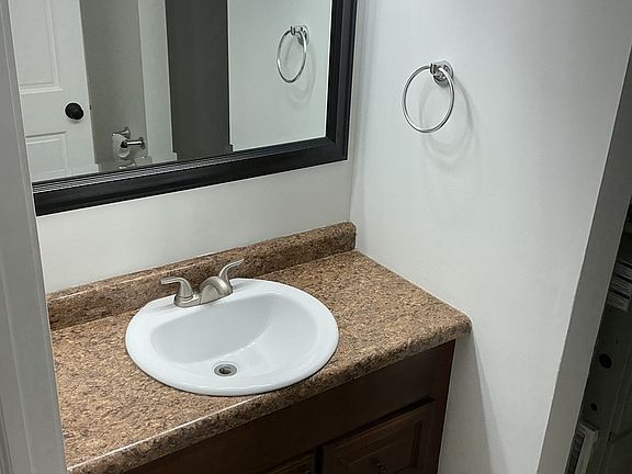3rd image of 22451 Latonia Ln