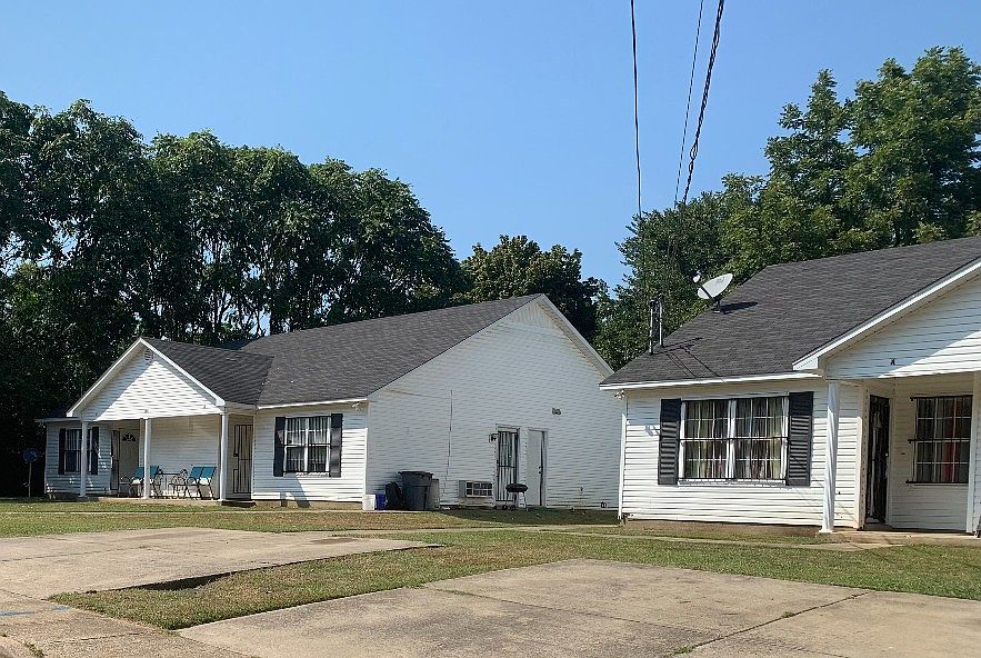 2nd image of 307 Ash St