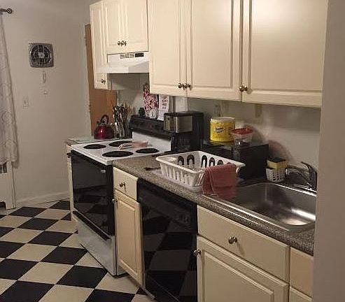 Great Eat In Kitchen