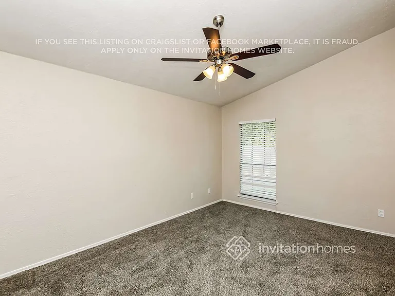 4245 Periwinkle Dr — Photo 11