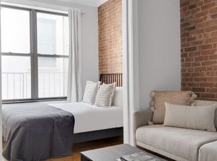 345 W 53rd St #5C, New York, NY 10019