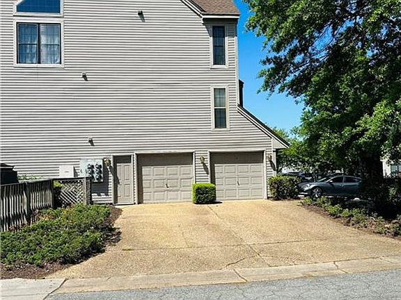 2nd image of 742 Brookside Dr APT 201