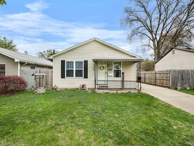 5983 McGuire St, Taylor, MI, 48180