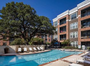 900 E 11th St #2, Austin, TX 78702