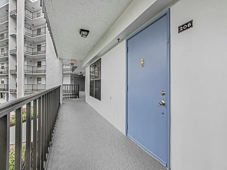4640 Lucerne Lakes Blvd W #206 — Photo 5