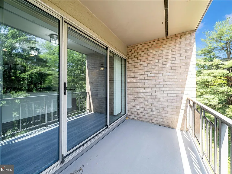 12202 Braxfield Ct #16/228 — Photo 40