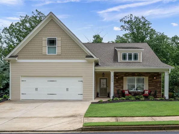 323 Cherokee Dr, Waleska, GA 30183