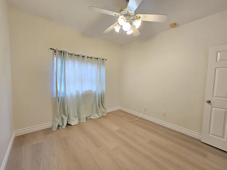 30202 Goodwick Way — Photo 37