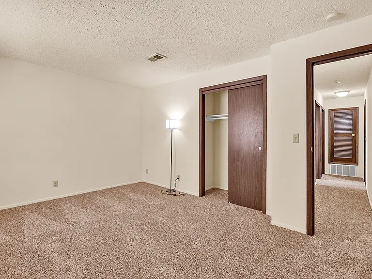 2 Bedroom