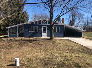 6741 Highland Dr, Laingsburg, MI 48848