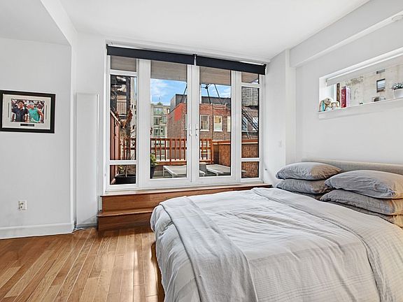 4th image of 130 W 20th St Ph 10A