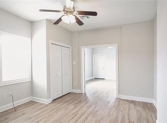 4th image of 3000 Saint Peter St #2