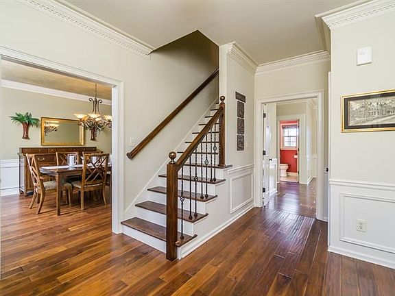4th image of 4502 Bankside Ct NE