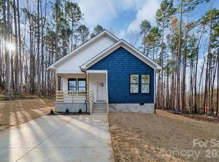 214 Knollwood Cir, Albemarle, NC 28001