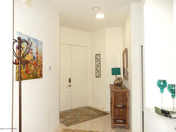 3rd image of 917 Aquarina Blvd #8