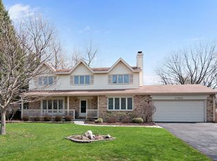 27W461 Timber Ln, West Chicago, IL 60185