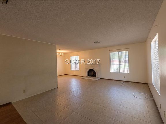 5th image of 5243 N Lakewood Ct