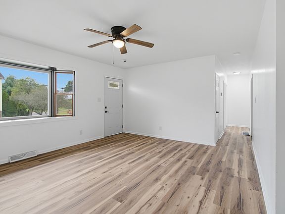 5th image of 545 Congress Ave