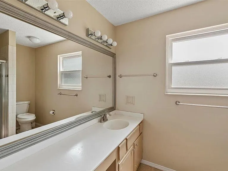 830 Nykiel Ct — Photo 19