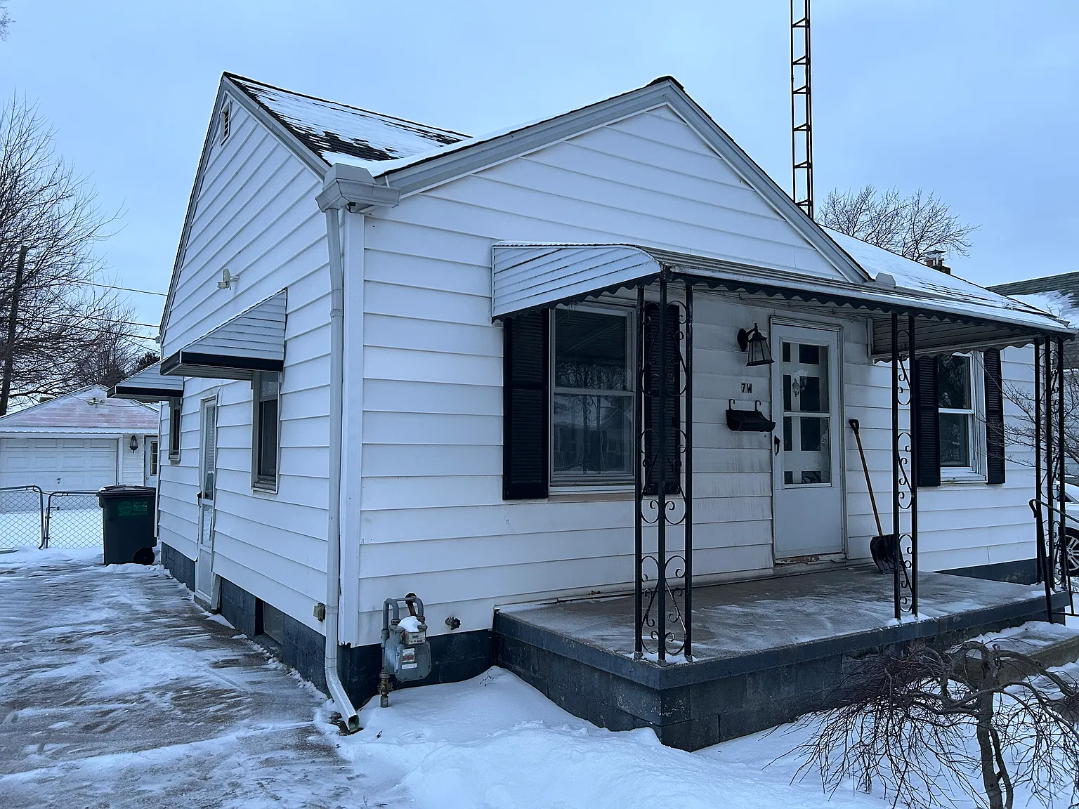 2 bed, 714 sqft, $1,200 — Photo 4