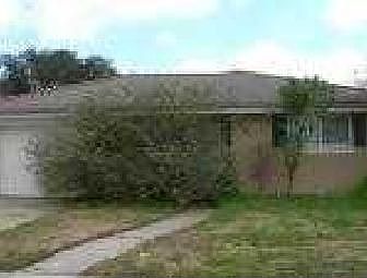 2nd image of 2721 Charles Dr