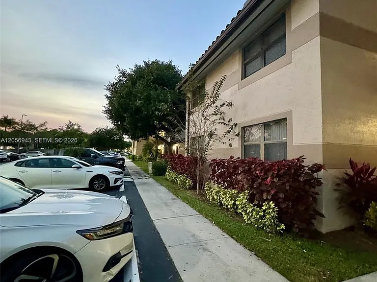 9945 Nob Hill Ct #9945 — Photo 22