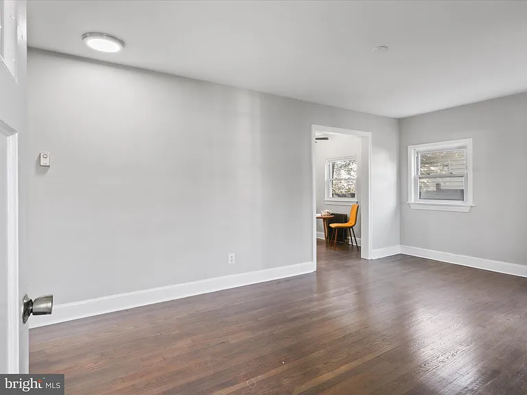 2608 Arlington Blvd — Photo 4