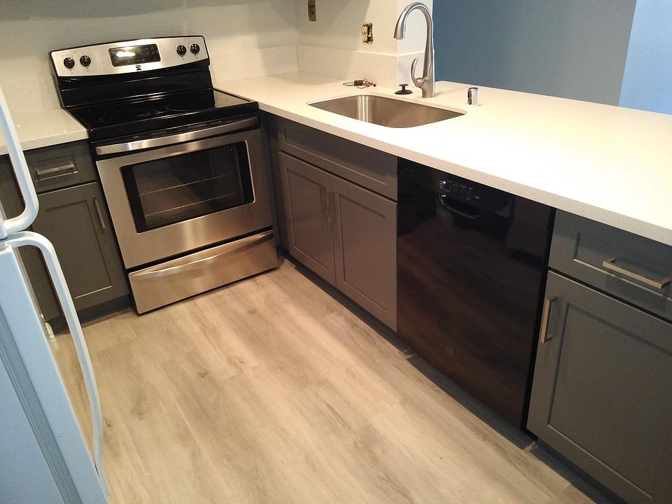 Beautifully Remodeled Kitchen!