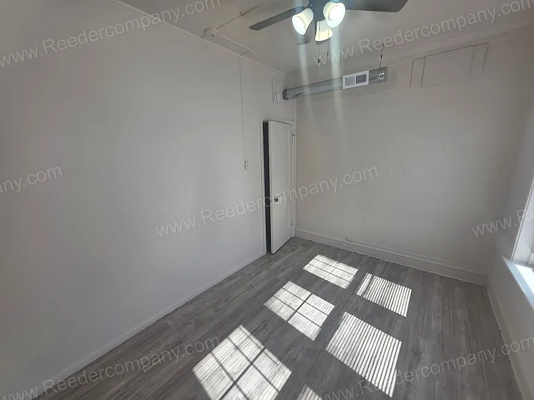 48-54 Ruth Street — Photo 10