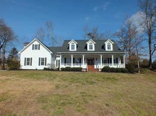 250 Braden Ct, Clinton, TN 37716