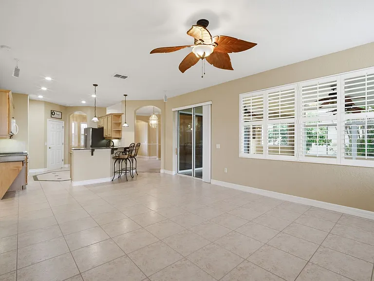 718 Bunker View Dr — Photo 9