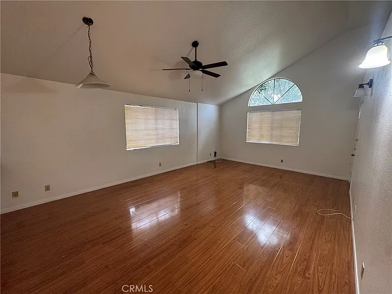 539 N Pasadena Ave #1 — Photo 4