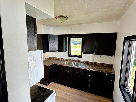2nd image of 602 12th St N