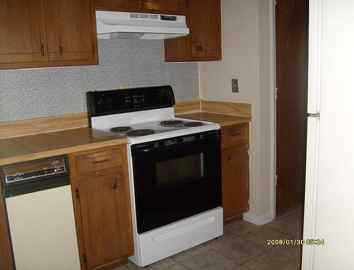 2nd image of 9 Palomino Ct