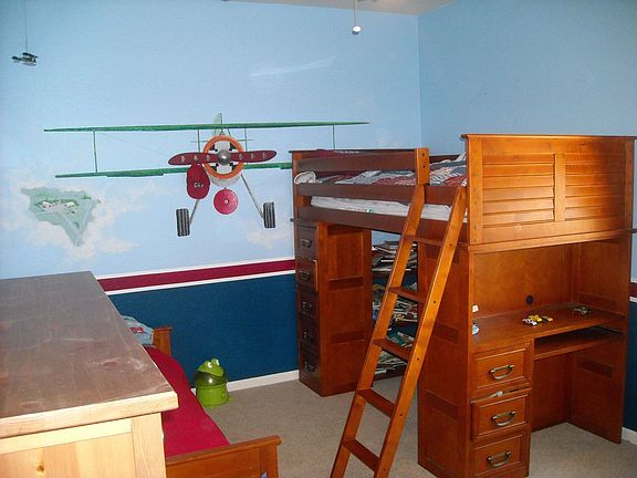 2nd Bedroom
