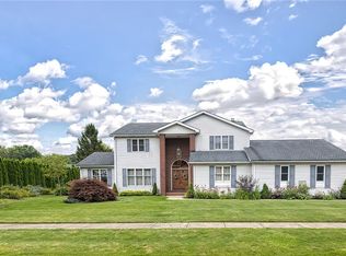 4333 Prestwick Dr, Erie, PA